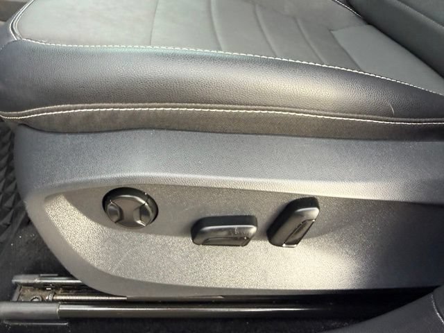 Used 2022 Volkswagen Taos SE FWD image 30