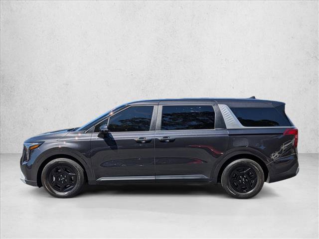 Used 2025 Kia Carnival FWD image 9
