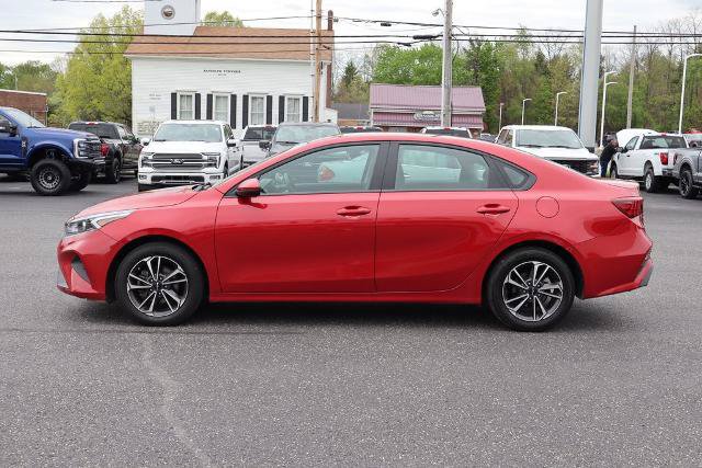 Used 2024 Kia Forte LXS FWD image 16