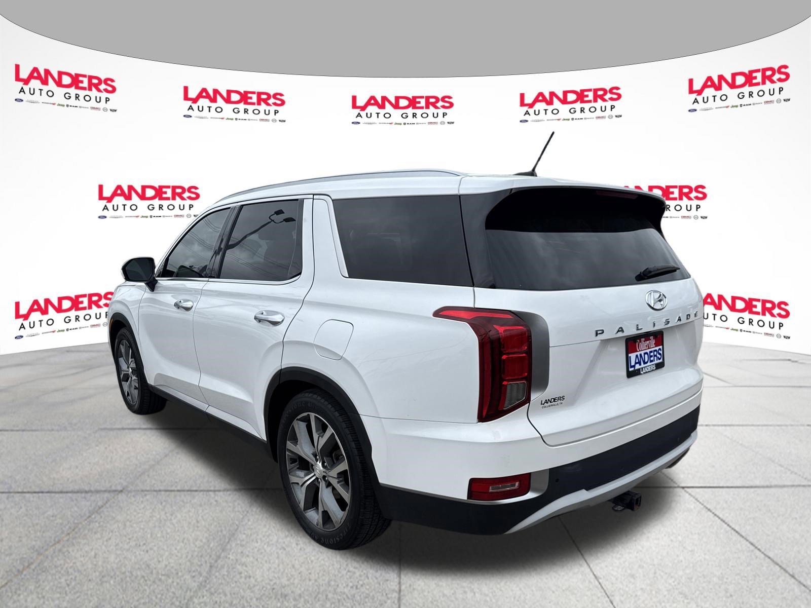 Used 2020 Hyundai Palisade SEL w/ Convenience Package image 3