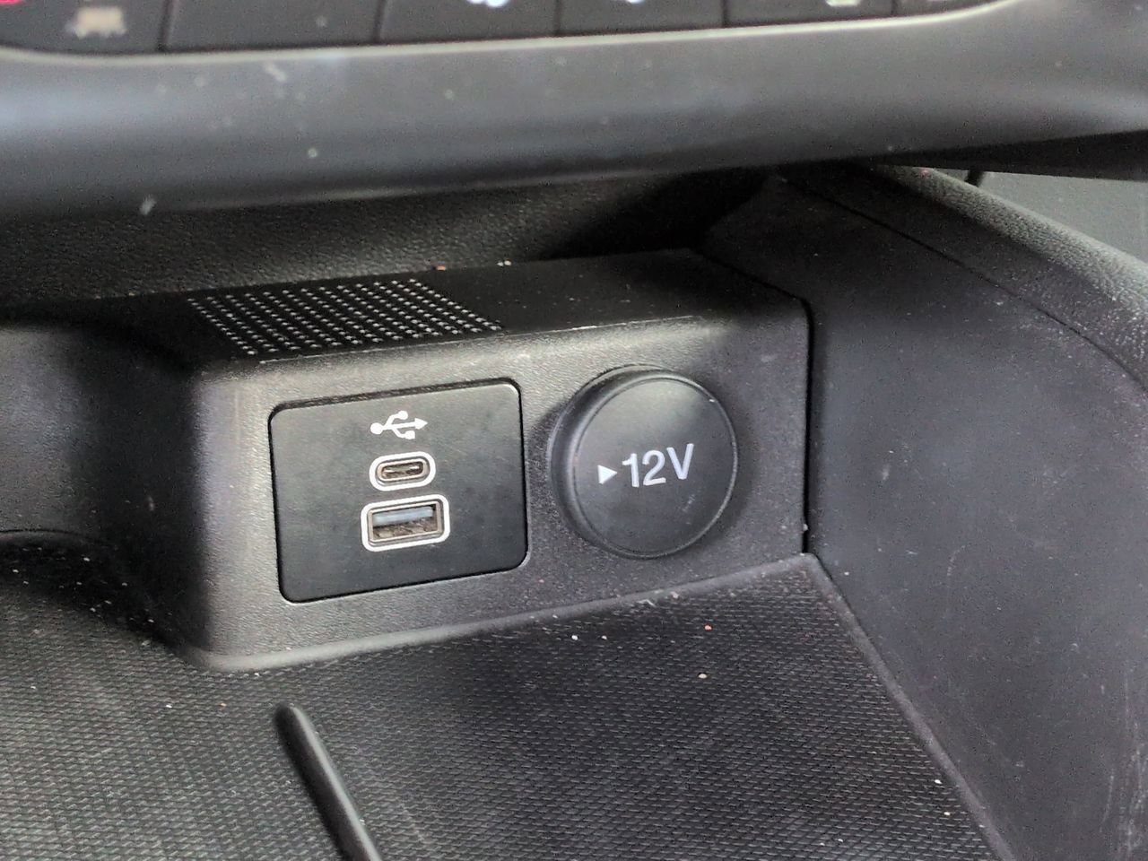 Certified 2024 Ford Escape Active AWD/4WD image 21