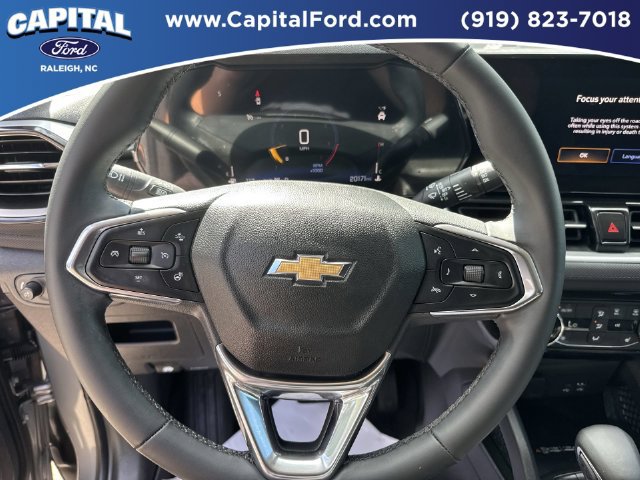 Used 2025 Chevrolet TrailBlazer LT w/ Convenience Package AWD/4WD image 24