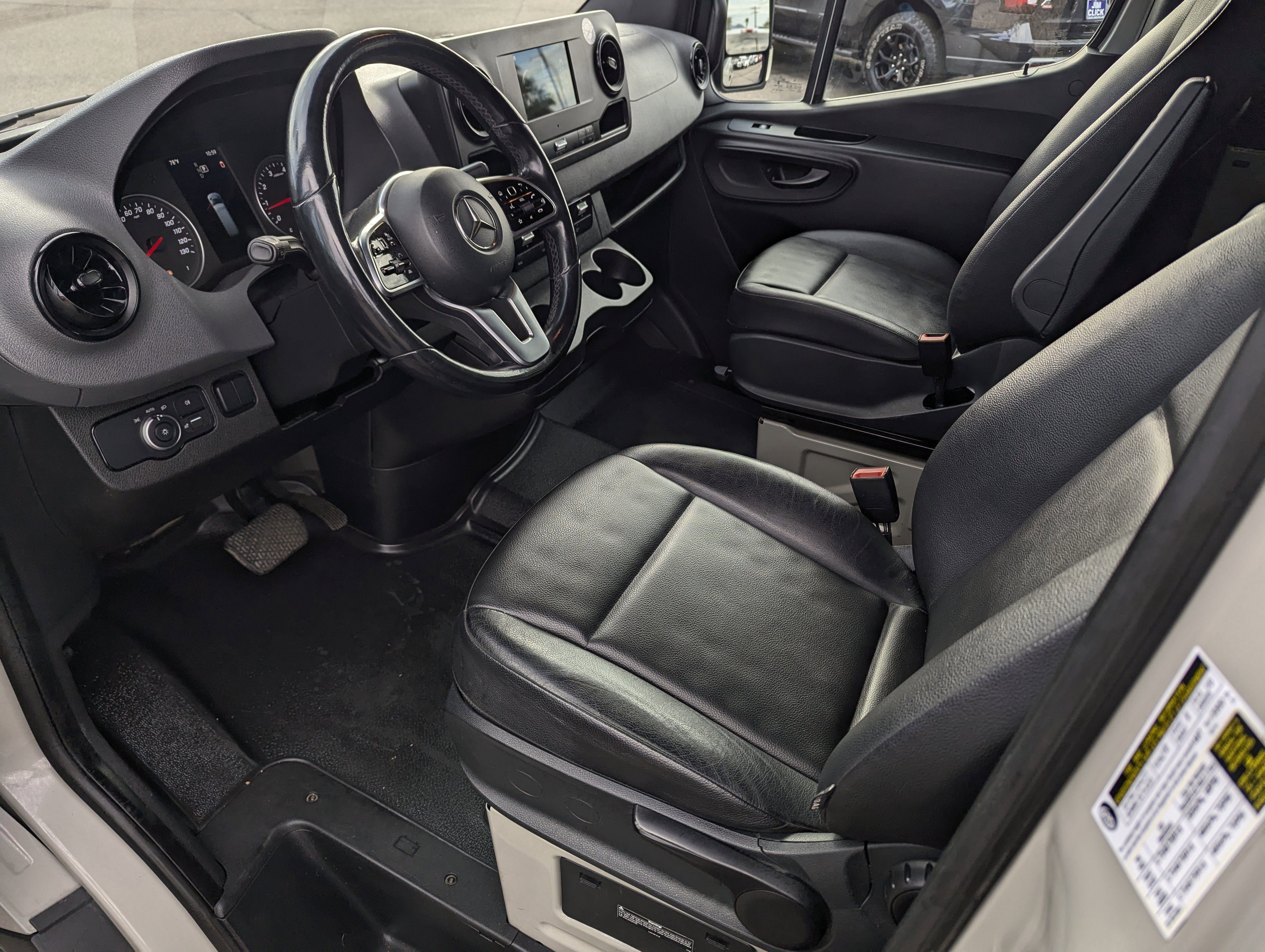 Used 2021 Mercedes-Benz Sprinter 2500 image 12