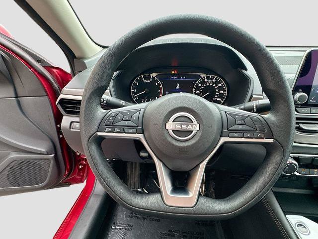 Used 2023 Nissan Altima 2.5 SV AWD/4WD image 10