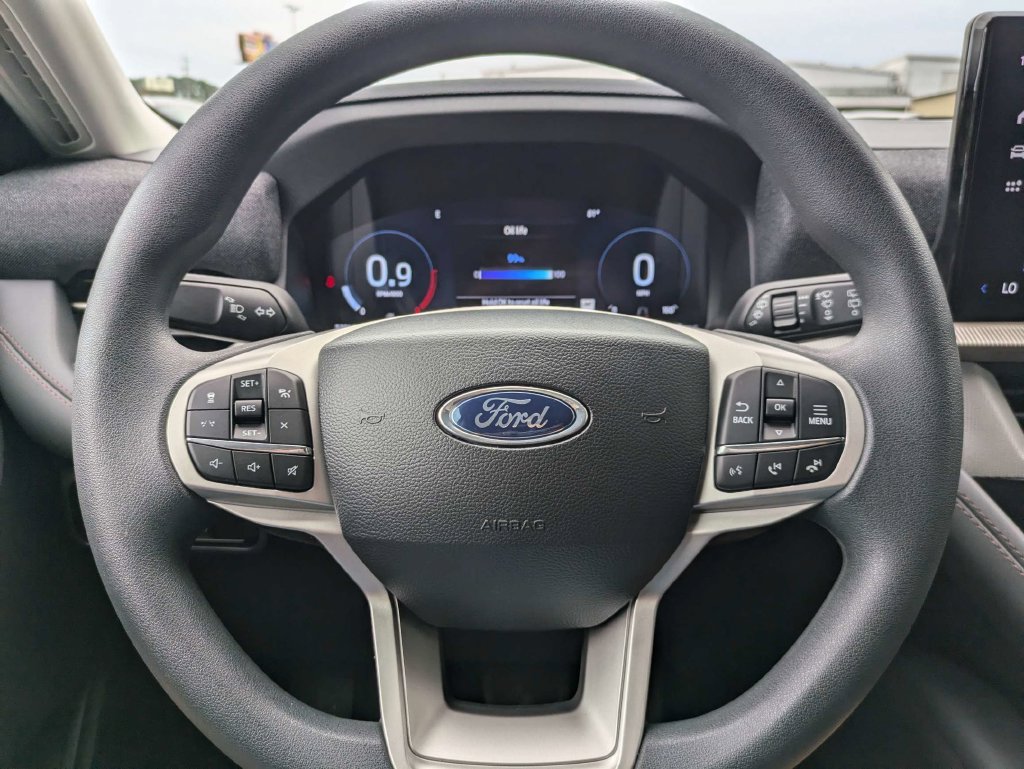 Certified 2026 Ford Explorer Active RWD image 28
