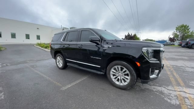Used 2021 GMC Yukon SLT w/ Rear Media and Nav Package AWD/4WD image 2