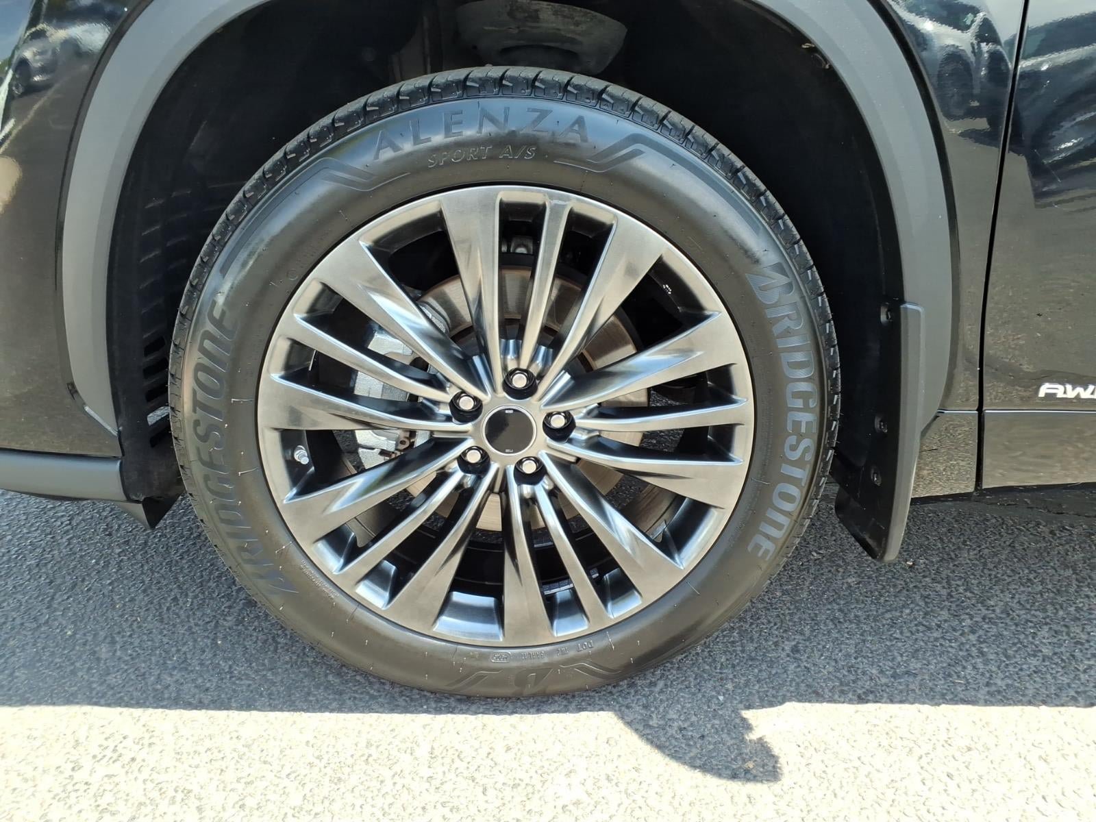 Used 2022 Toyota Highlander Limited AWD/4WD image 9