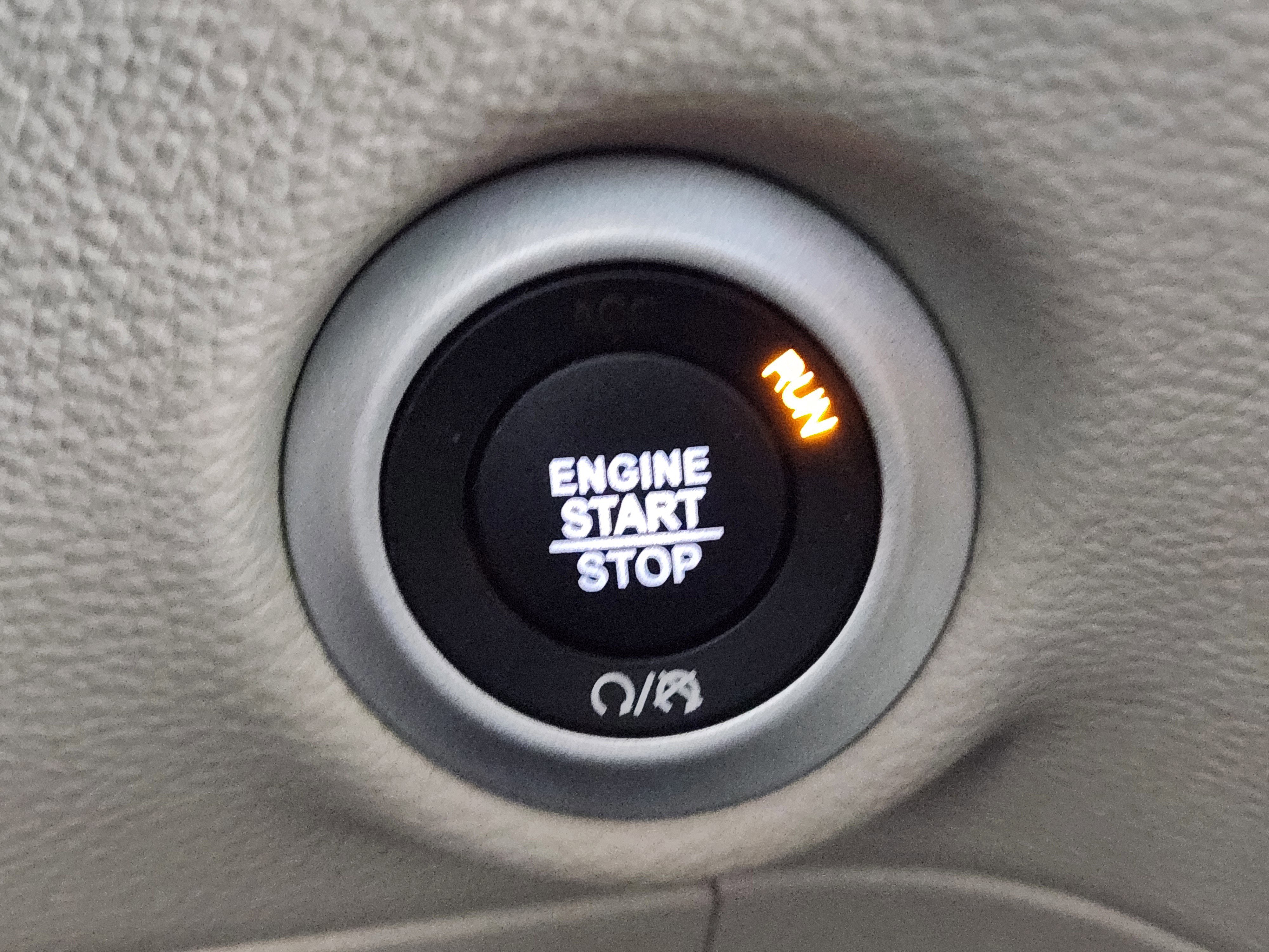 Used 2022 Chrysler Pacifica Touring-L image 26