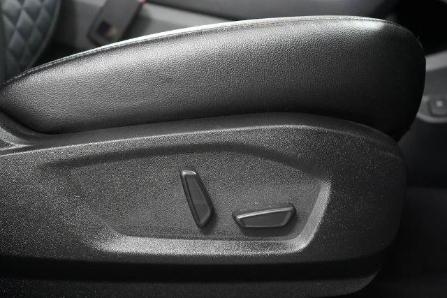 Certified 2023 Ford Edge Titanium AWD/4WD image 39