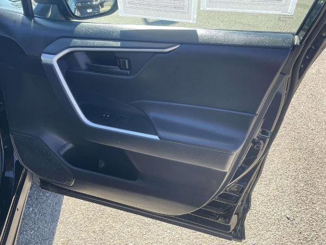 Used 2024 Toyota RAV4 LE image 22
