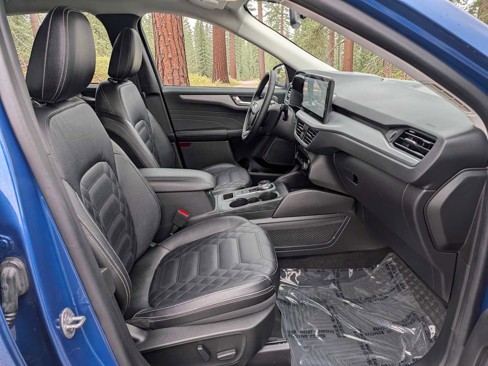 Certified 2023 Ford Escape Platinum w/ Premium Technology Package AWD/4WD image 21