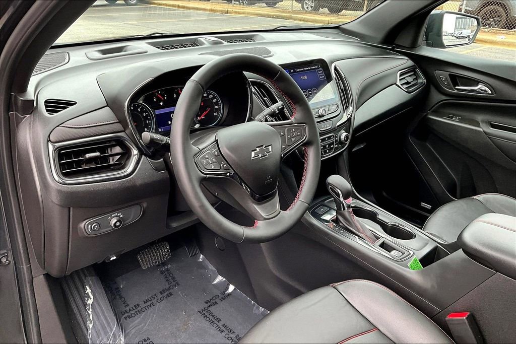 Used 2023 Chevrolet Equinox RS w/ RS Leather Package image 13
