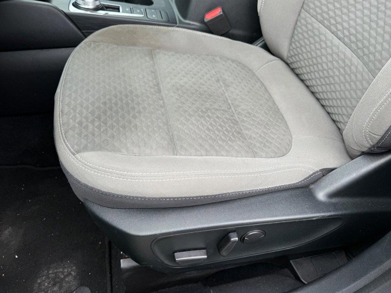 Certified 2022 Ford Escape SE w/ SE Sport Appearance Package AWD/4WD image 30