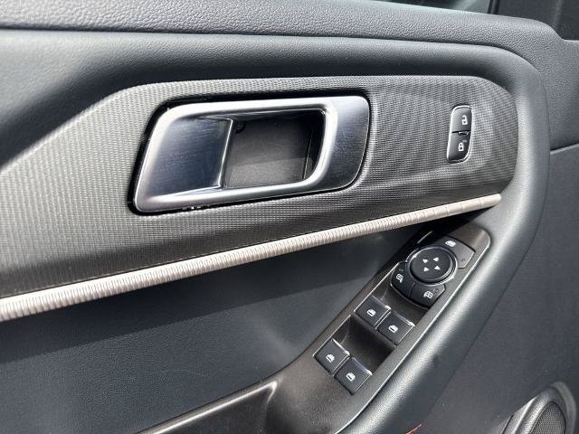 Certified 2025 Ford Explorer ST-Line AWD/4WD image 13