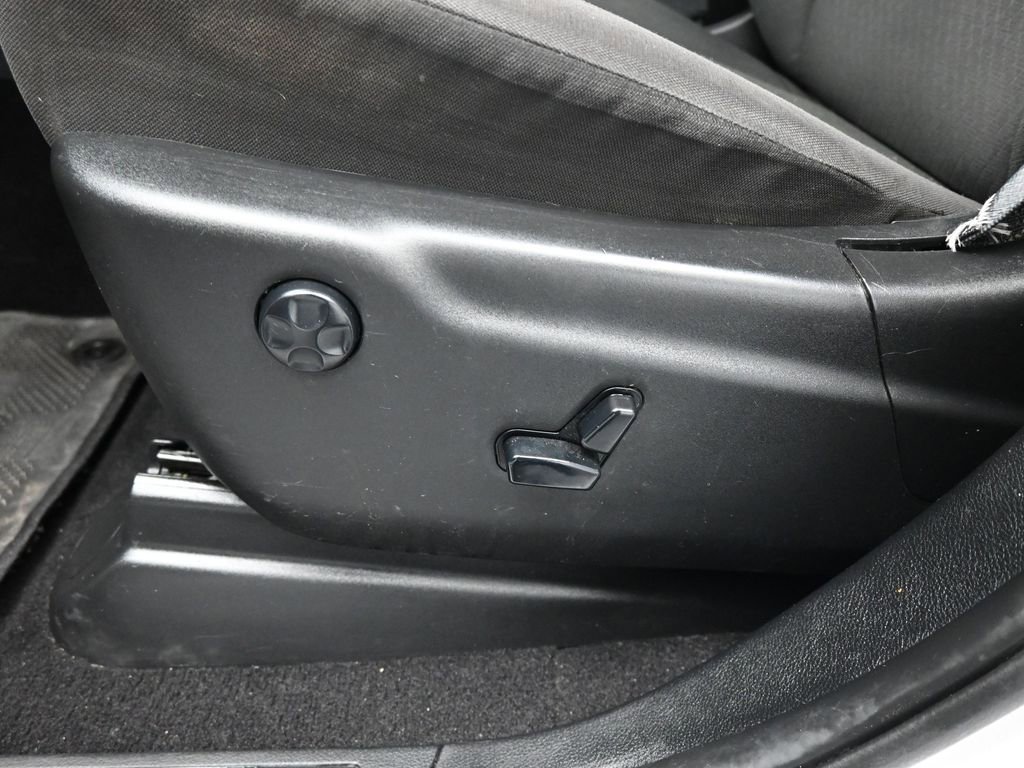 Used 2021 Jeep Grand Cherokee Laredo RWD image 11