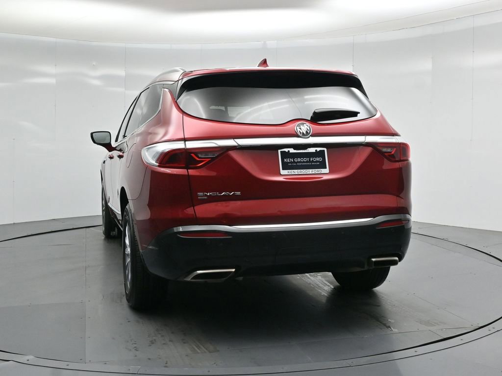 Used 2024 Buick Enclave Premium image 16