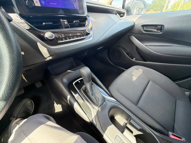 Used 2025 Toyota Corolla LE FWD image 26