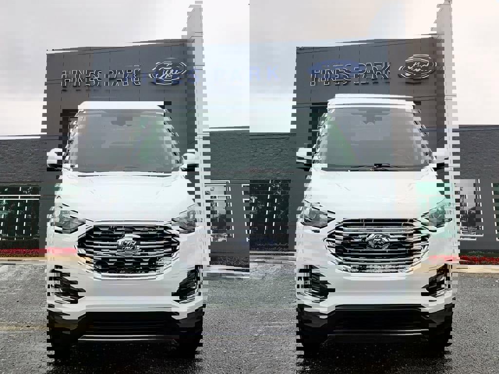 Certified 2022 Ford Edge SEL w/ Convenience Package image 2