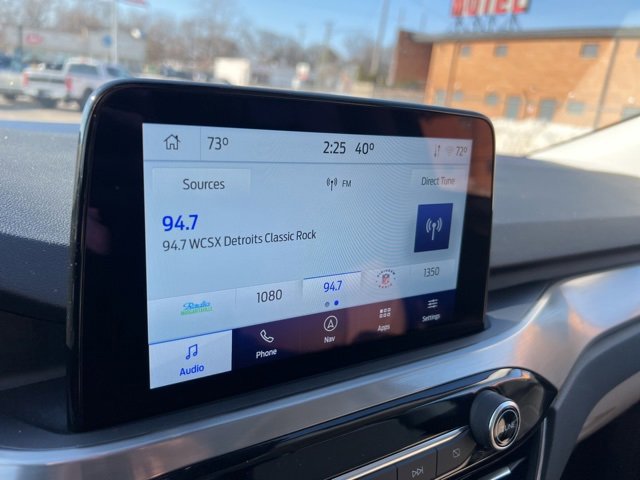 Certified 2022 Ford Escape Titanium w/ Class II Trailer Tow Package image 14