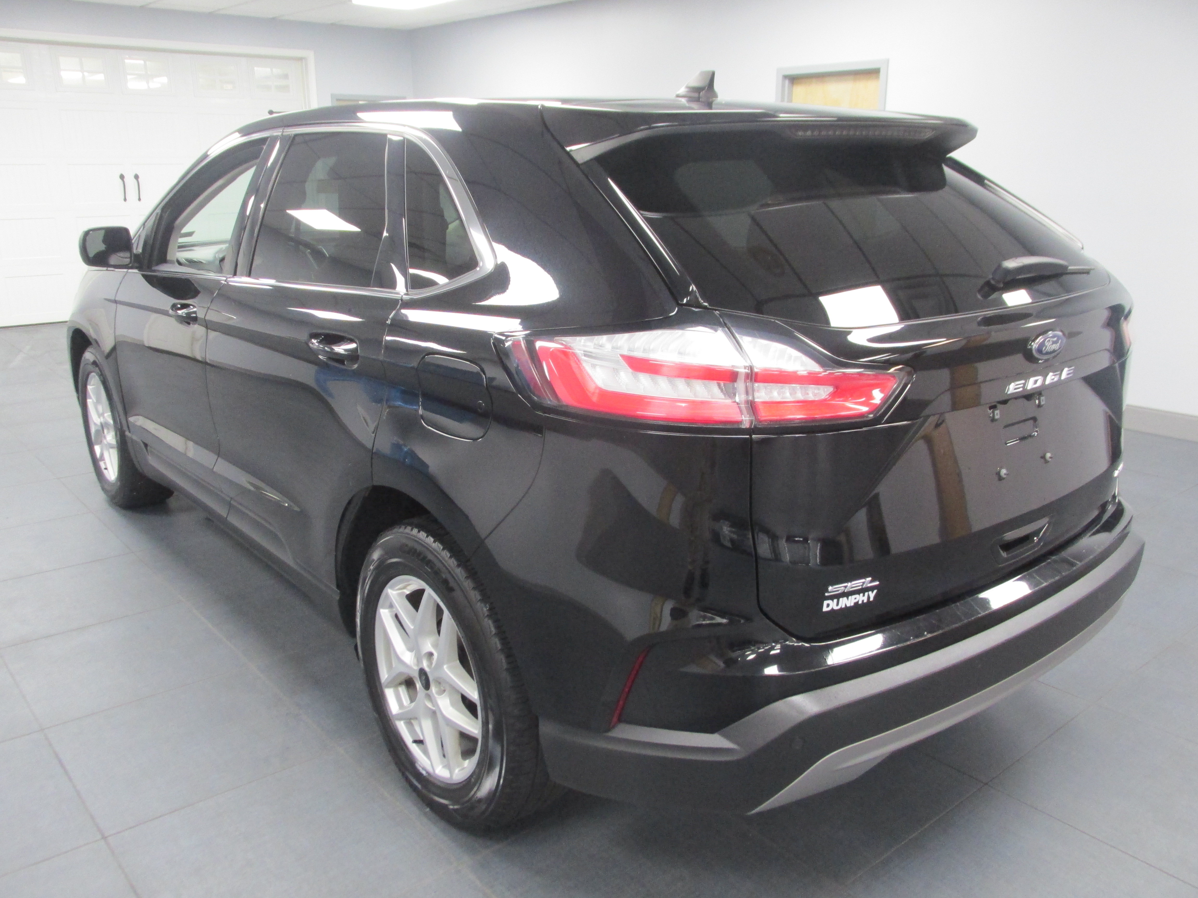 Certified 2024 Ford Edge SEL AWD/4WD image 7