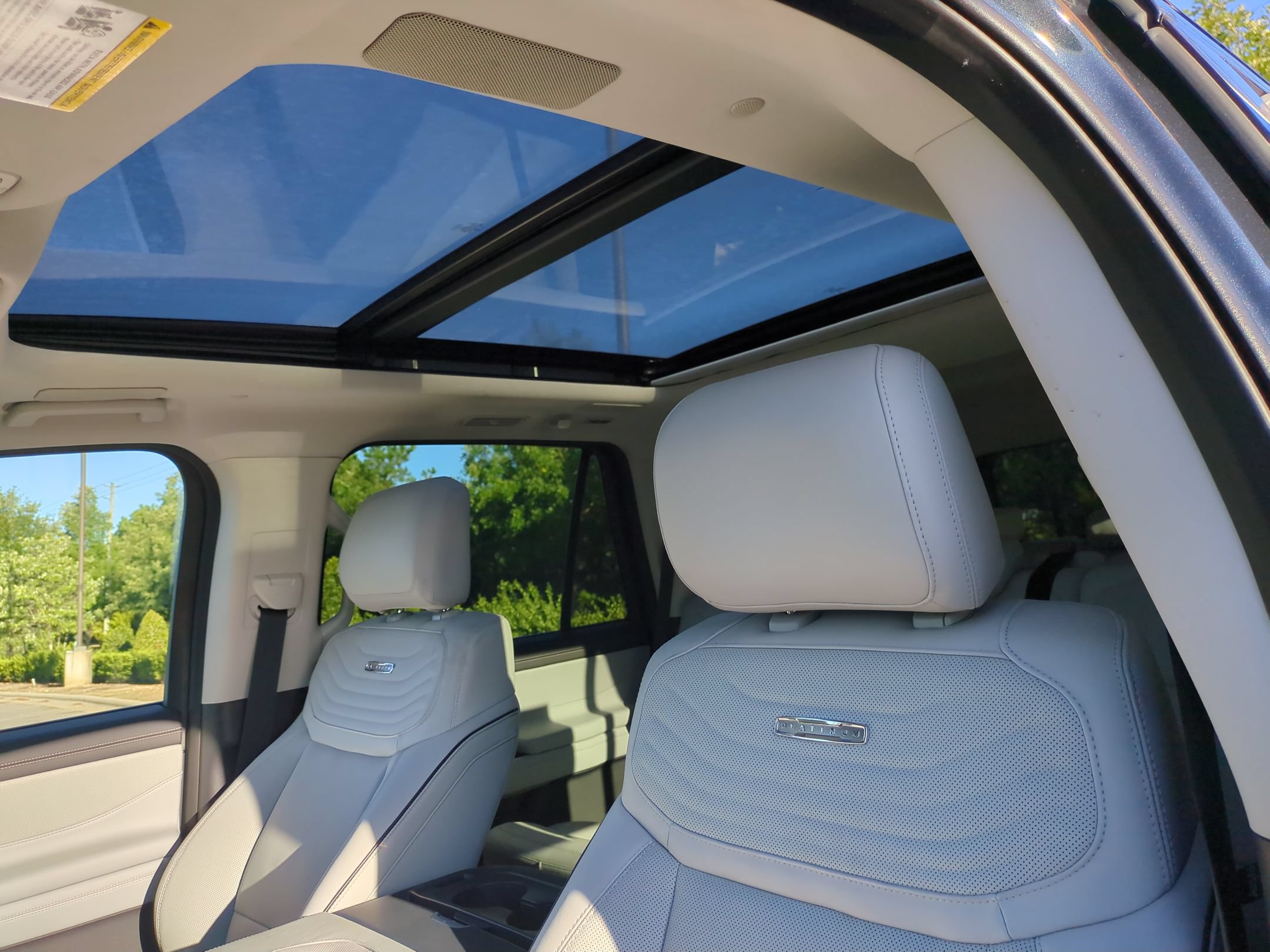 Certified 2025 Ford Expedition Platinum w/ Platinum Ultimate Package AWD/4WD image 27