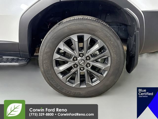 Used 2025 Toyota Land Cruiser image 35