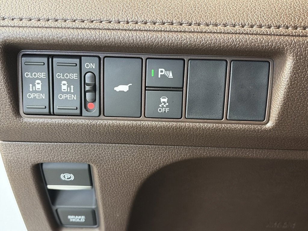 Used 2025 Honda Odyssey Elite image 23