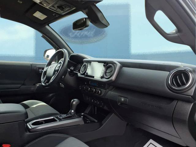 Used 2023 Toyota Tacoma TRD Off-Road AWD/4WD image 12