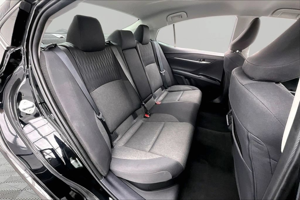 Used 2025 Toyota Camry LE FWD image 27