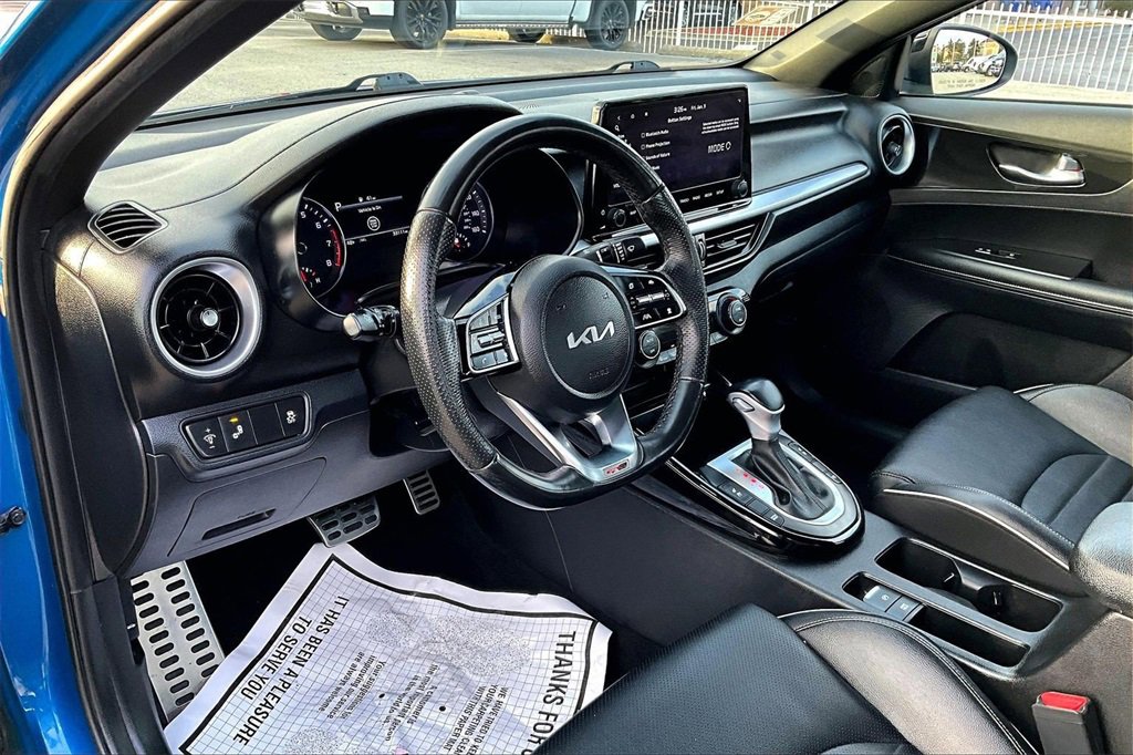 Used 2022 Kia Forte GT-Line w/ GT-Line Premium Package image 13