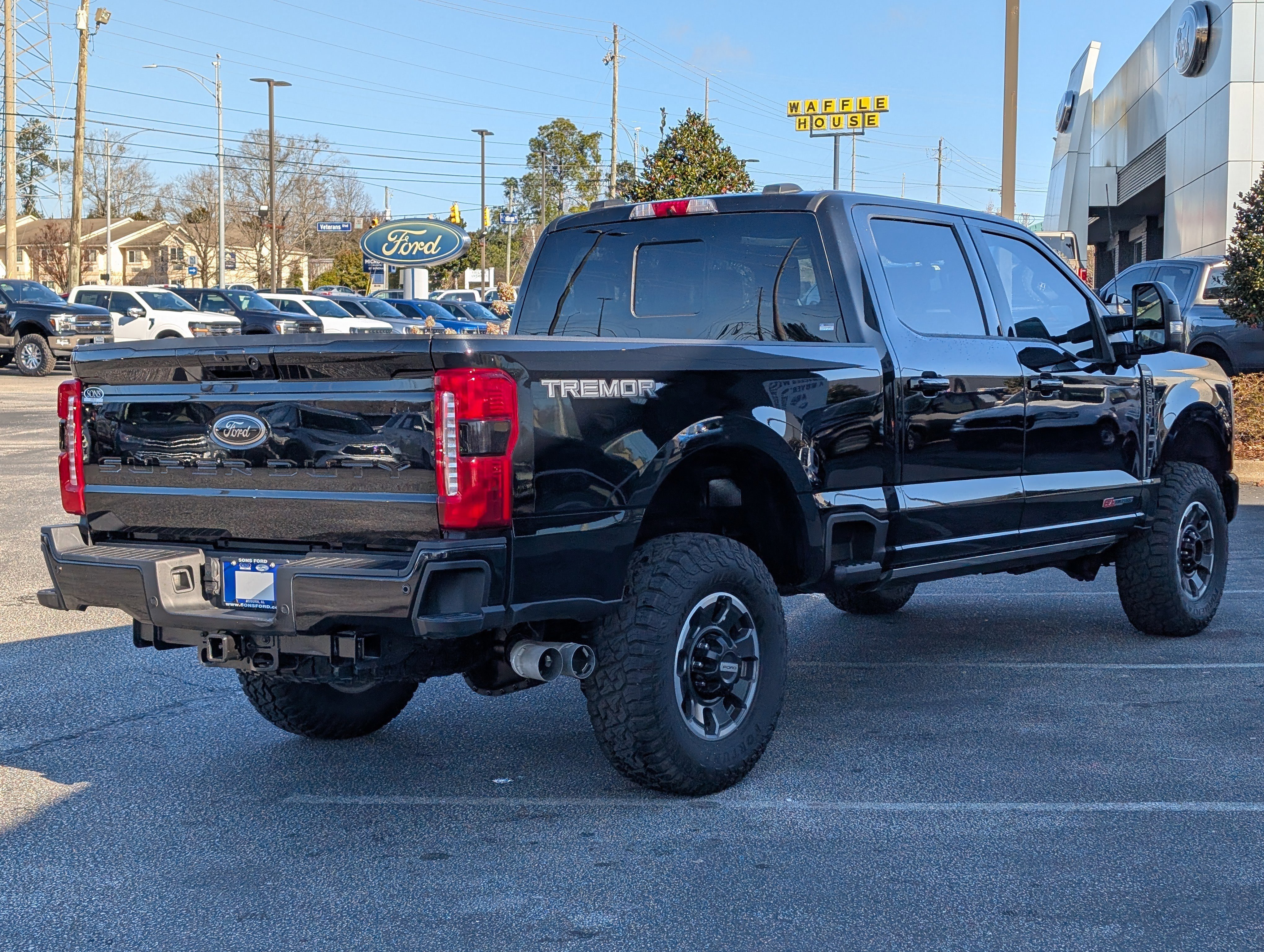 Certified 2024 Ford F250 Lariat w/ Lariat Ultimate Package image 3