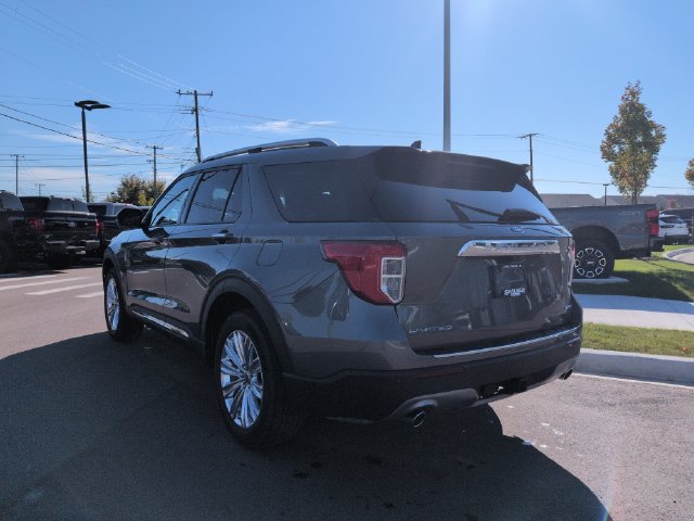 Certified 2023 Ford Explorer Limited w/ Limited Technology Package AWD/4WD image 3