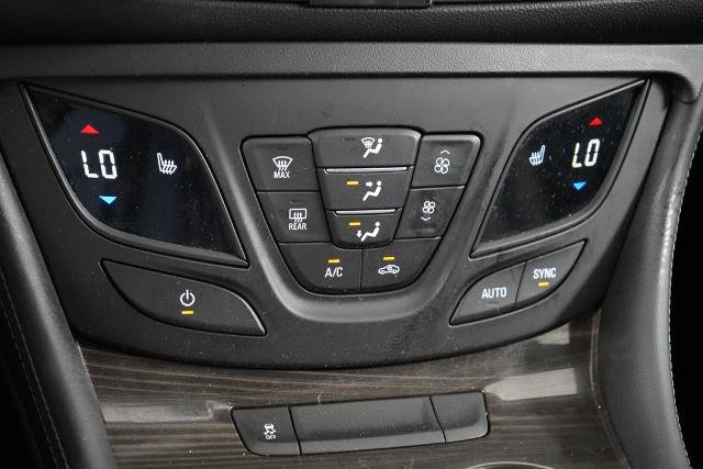 Used 2019 Buick Envision Essence AWD/4WD image 16