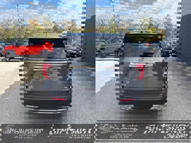 Certified 2022 Ford Explorer XLT w/ Equipment Group 202A image 27