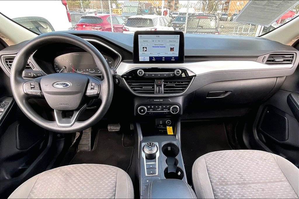 Certified 2020 Ford Escape SE image 13