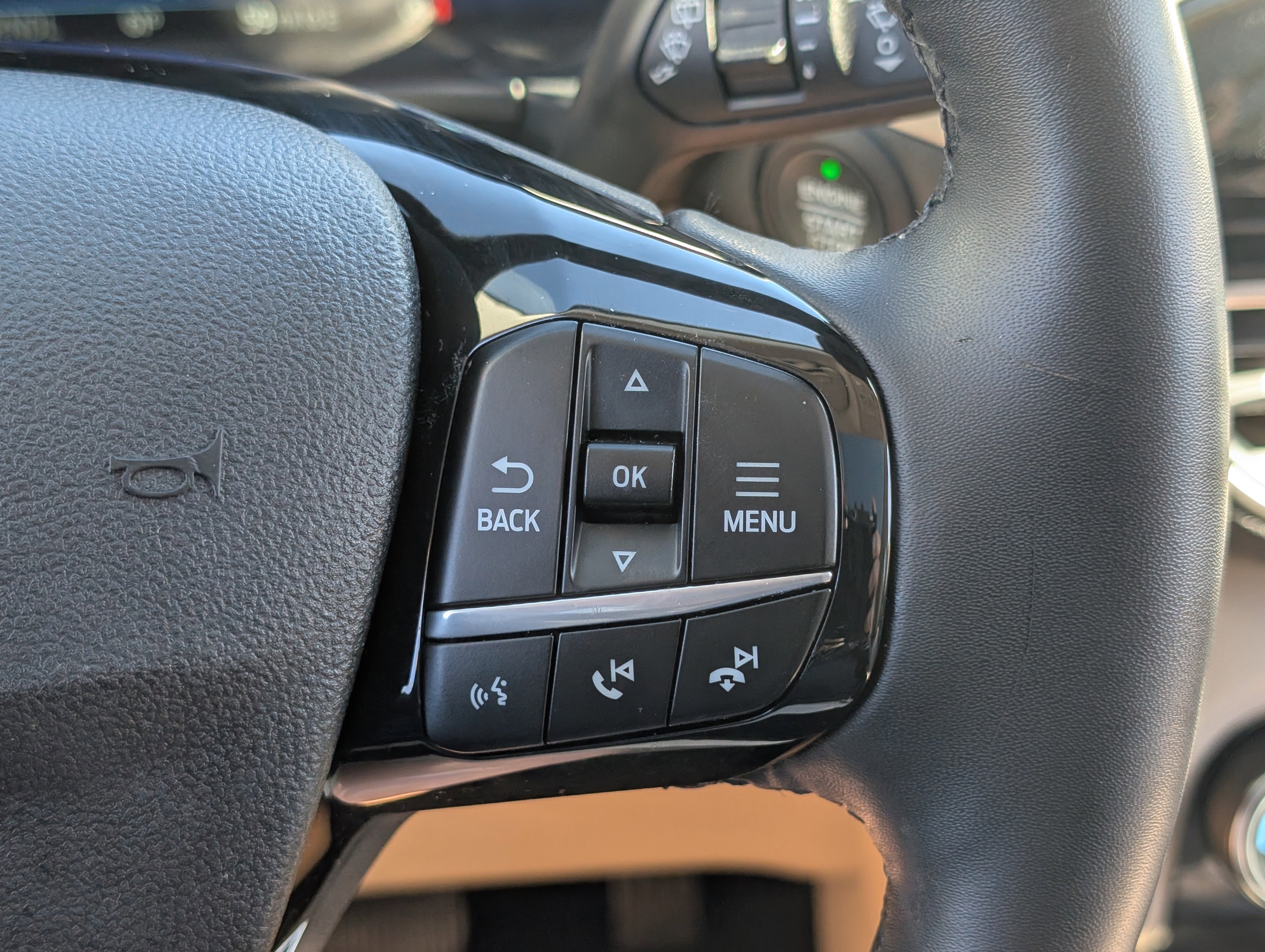 Certified 2022 Ford Escape SEL w/ Technology Package image 26