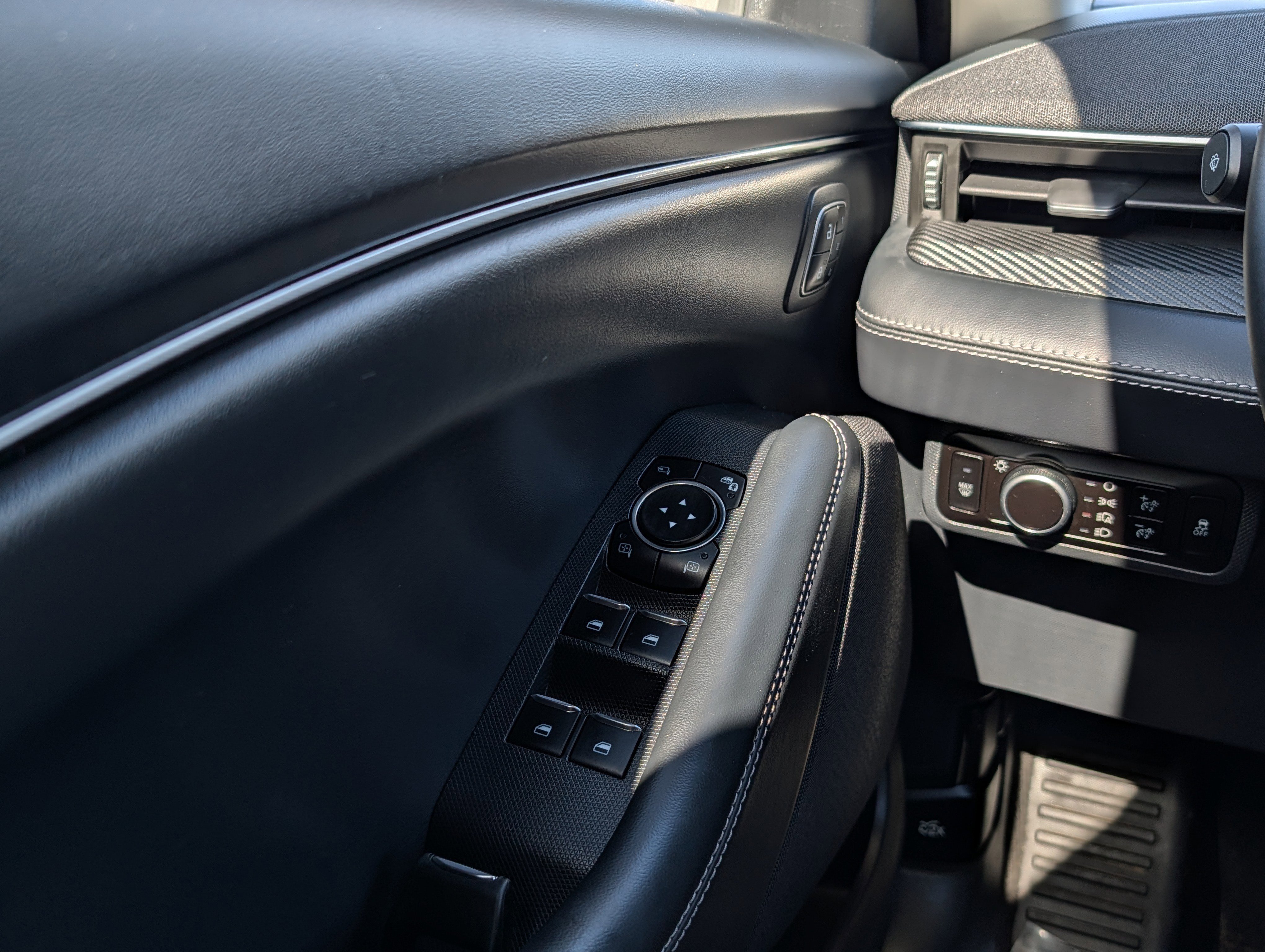 Certified 2025 Ford Mustang Mach-E Select w/ Comfort Package Lite AWD/4WD image 22