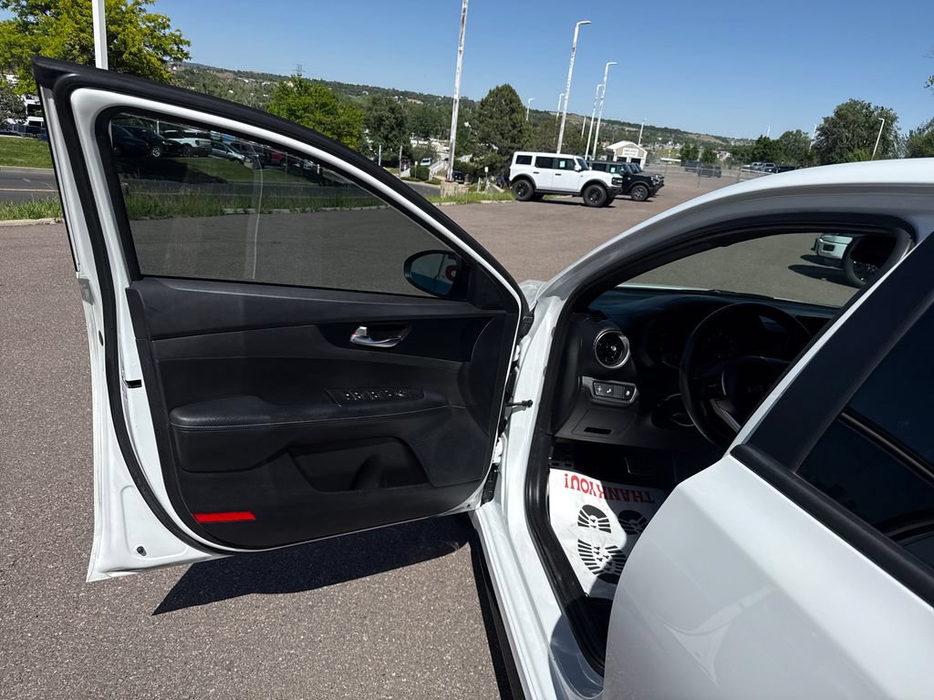 Used 2023 Kia Forte GT-Line w/ GT-Line Technology Package FWD image 10
