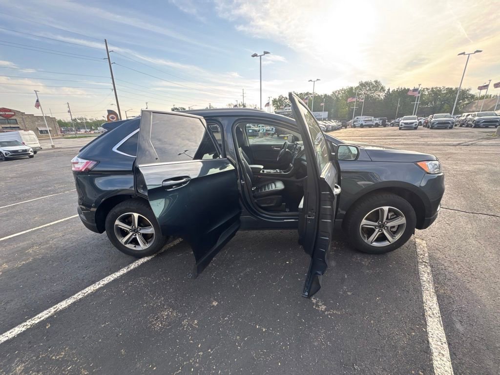 Certified 2024 Ford Edge SEL w/ Convenience Package image 8