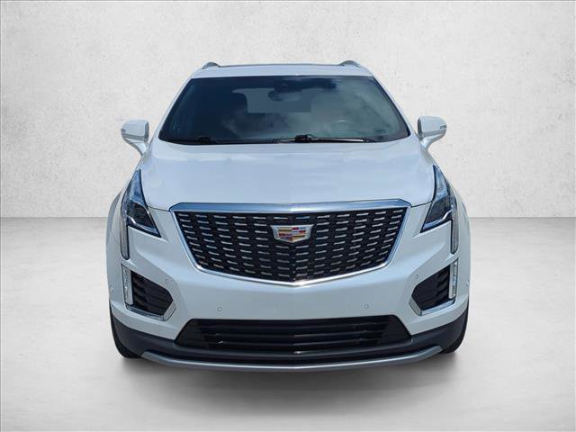 Used 2023 Cadillac XT5 Premium Luxury w/ Technology Package FWD image 2