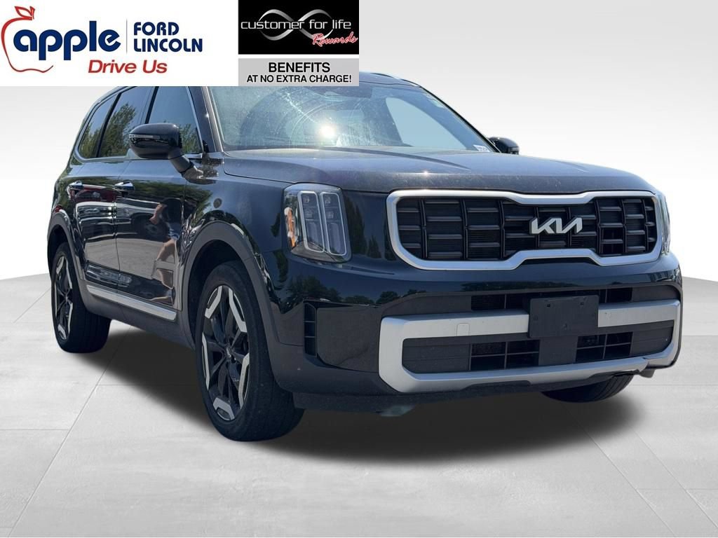 Used 2023 Kia Telluride S