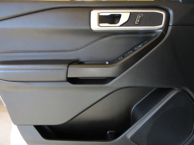 Certified 2020 Ford Explorer XLT w/ Equipment Group 202A image 10