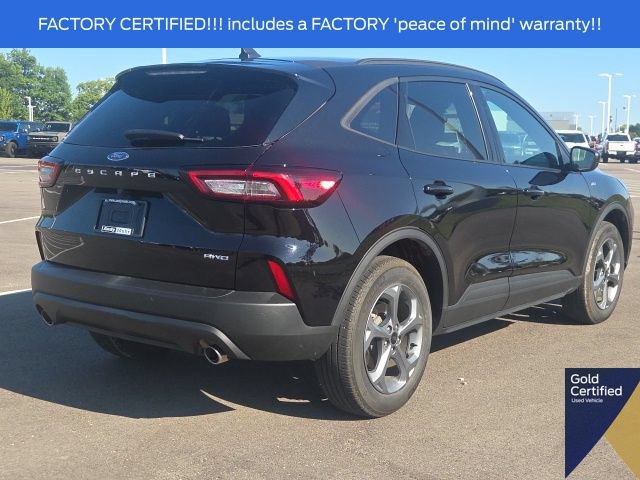 Certified 2025 Ford Escape ST-Line Select AWD/4WD image 10