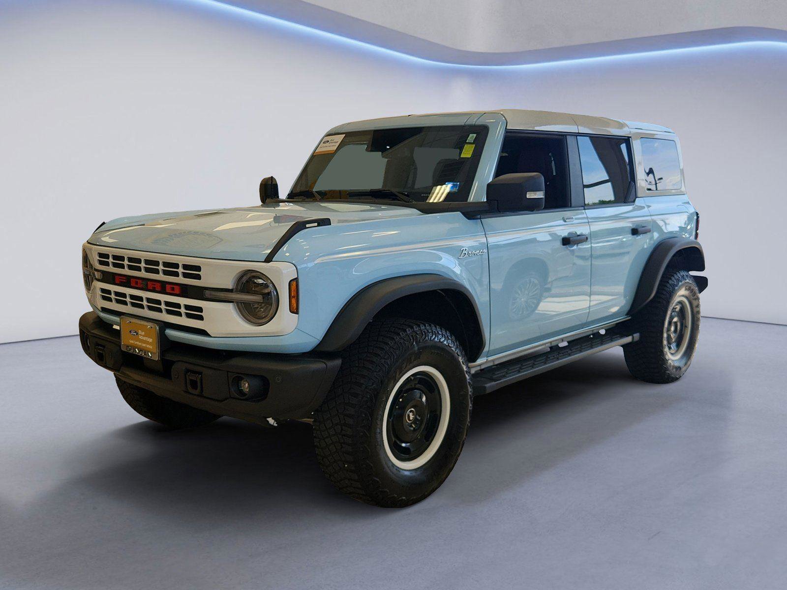 Certified 2023 Ford Bronco Heritage Edition AWD/4WD image 7