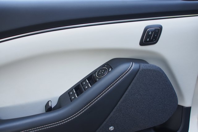 Certified 2025 Ford Mustang Mach-E Premium AWD/4WD image 19