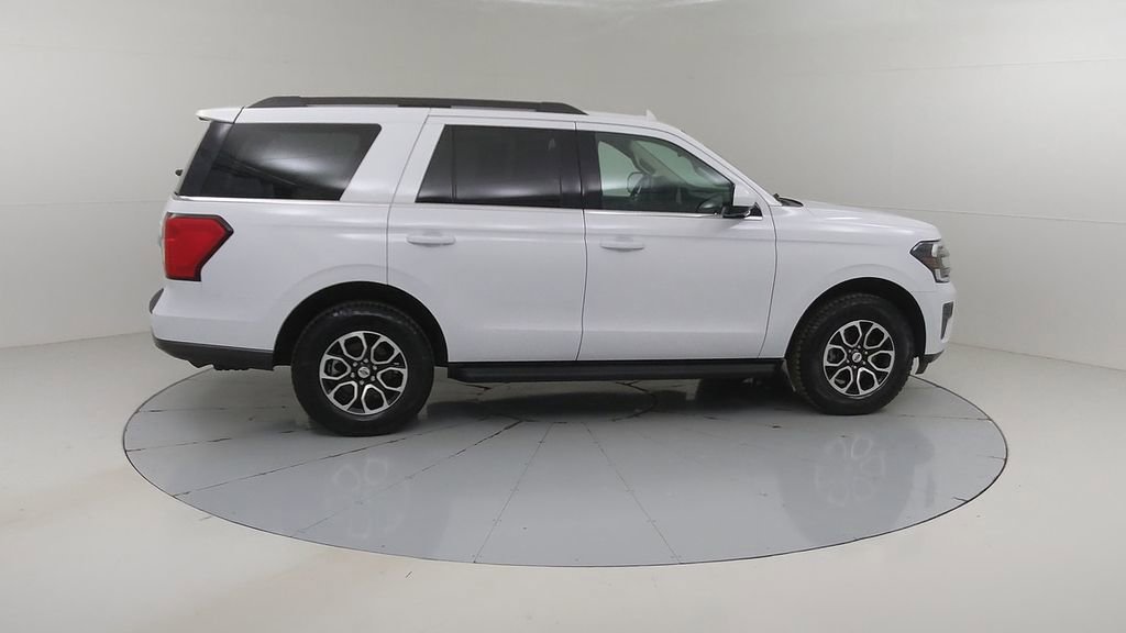 Certified 2024 Ford Expedition XLT image 14