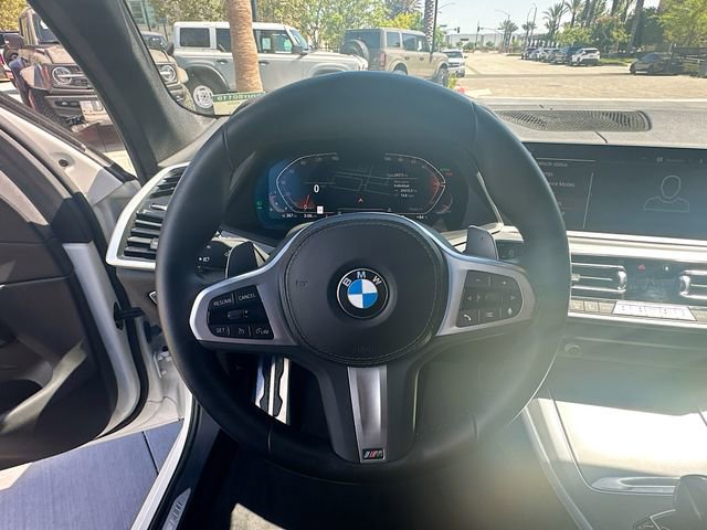 Used 2023 BMW X5 sDrive40i w/ M Sport Package RWD image 11
