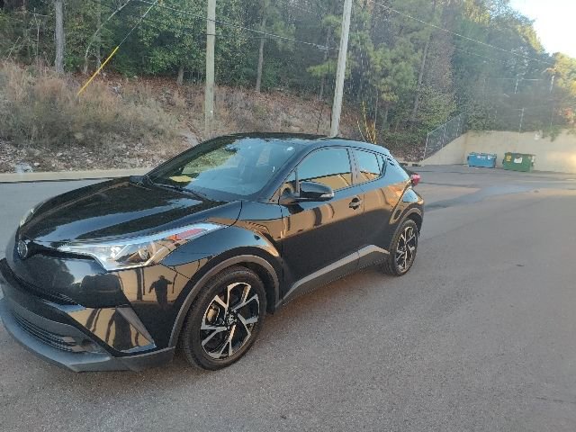 Used 2018 Toyota C-HR XLE image 6