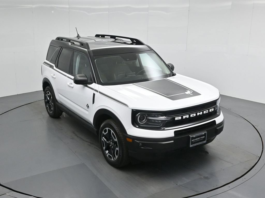 Certified 2024 Ford Bronco Sport Outer Banks w/ Topo Graphic Package AWD/4WD image 37