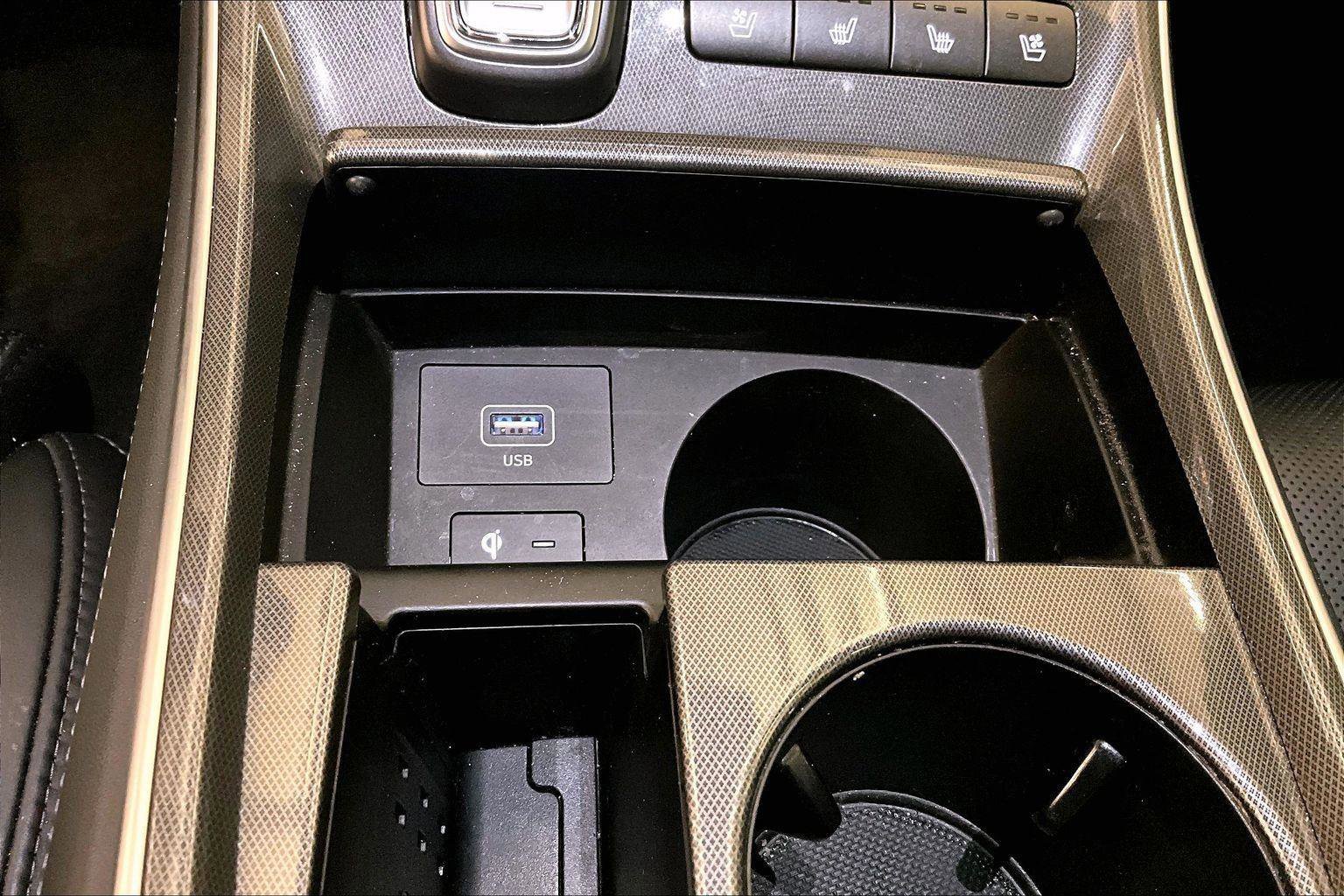 Used 2022 Hyundai Santa Fe Calligraphy image 31